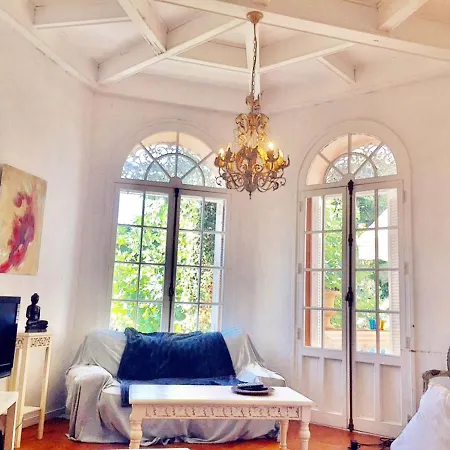 Beautiful With Direct Access To The Beach 别墅 *